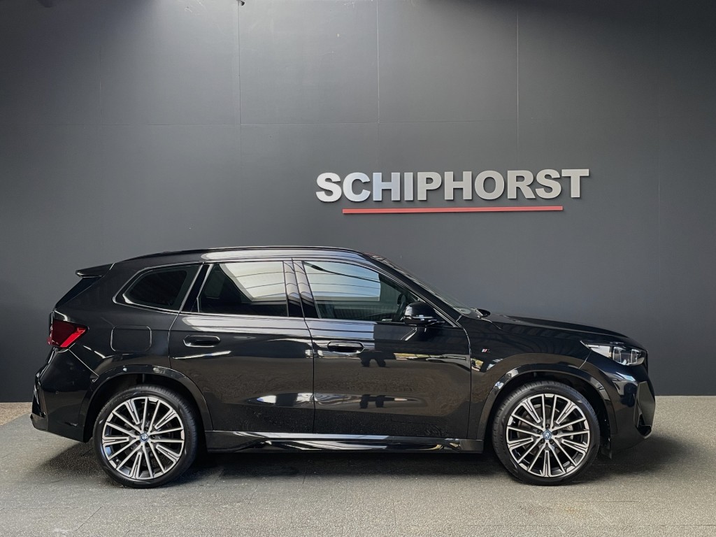 BMW-X1-x-Drive 25e M-SportPro/20 inch/trekhaak/elec stoelen/leer/harman ka