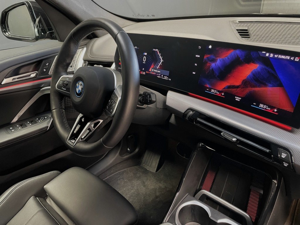 BMW-X1-x-Drive 25e M-SportPro/20 inch/trekhaak/elec stoelen/leer/harman ka