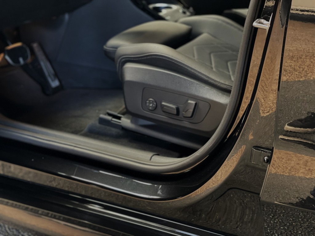 BMW-X1-x-Drive 25e M-SportPro/20 inch/trekhaak/elec stoelen/leer/harman ka