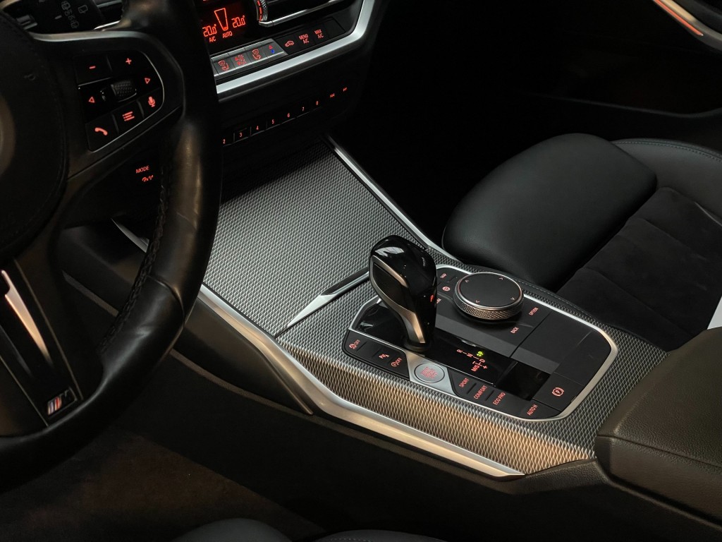 BMW-3-SERIE-Touring 318i 2.0 M-Sport/Trekhaak/Head-up/live cockpit