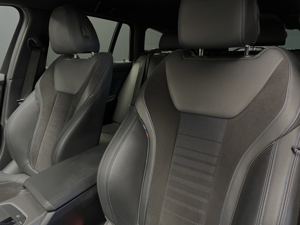 BMW-3-SERIE-Touring 318i 2.0 M-Sport/Trekhaak/Head-up/live cockpit