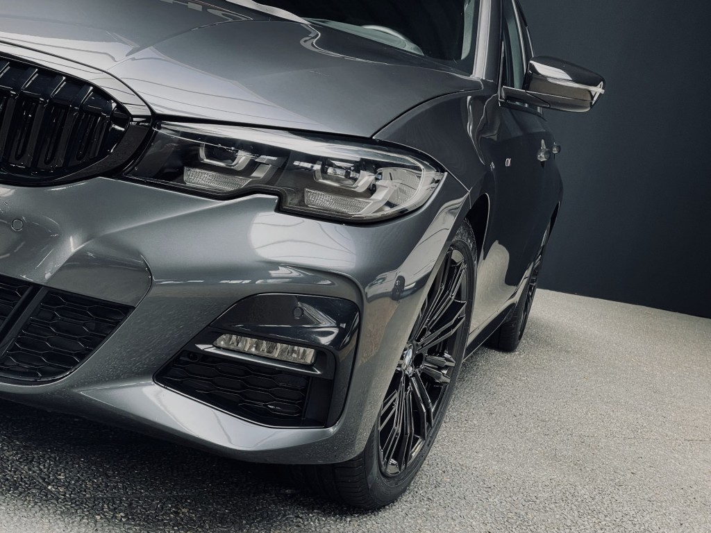 BMW-3-SERIE-Touring 318i 2.0 M-Sport/Trekhaak/Head-up/live cockpit