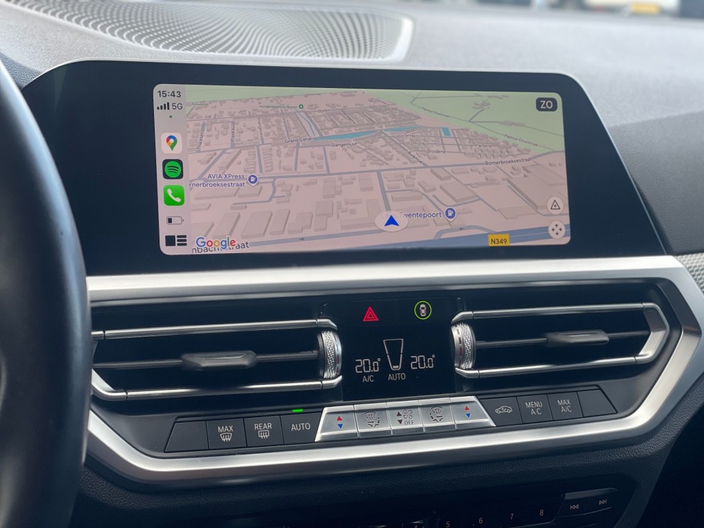 BMW-3-SERIE-Touring 318i 2.0 M-Sport/Trekhaak/Head-up/live cockpit