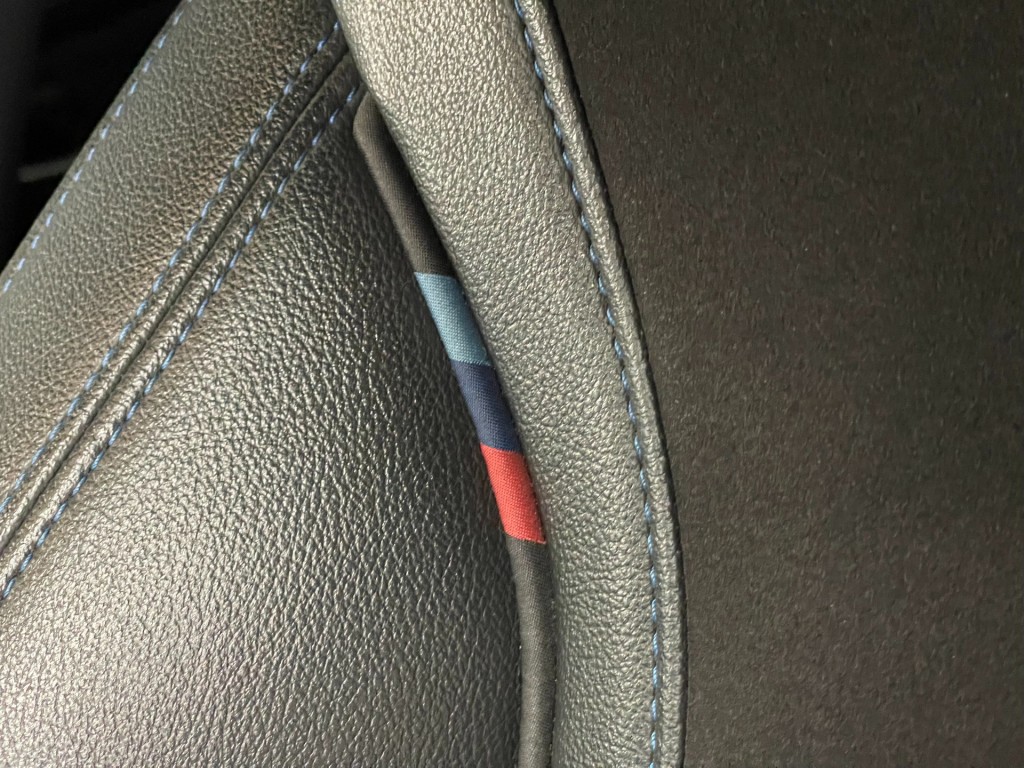 BMW-3-SERIE-Touring 318i 2.0 M-Sport/Trekhaak/Head-up/live cockpit