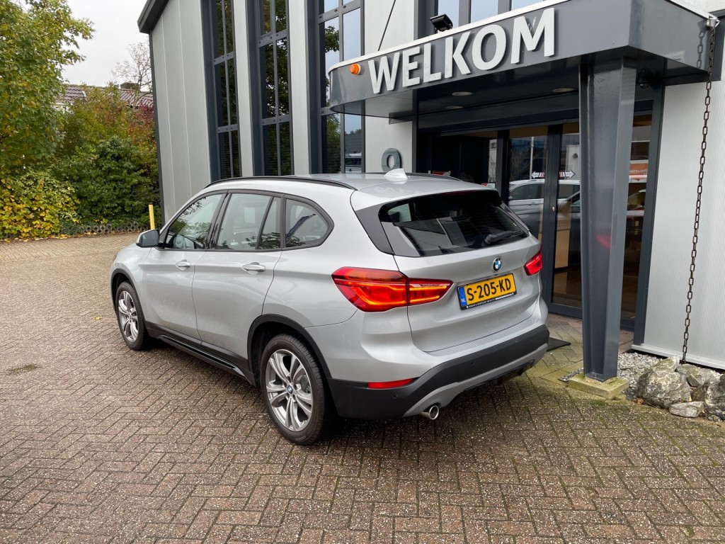 BMW-X1-1.5 SDRIVE 140PK Leder, Navi, Camera, PDC, Cruisecntrl, NIEUWSTA