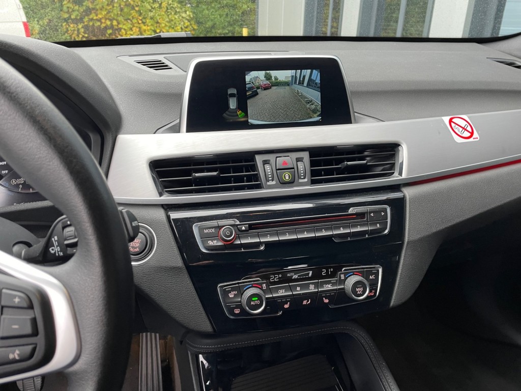 BMW-X1-1.5 SDRIVE 140PK Leder, Navi, Camera, PDC, Cruisecntrl, NIEUWSTA