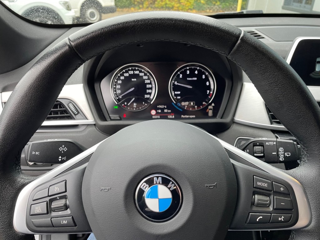 BMW-X1-1.5 SDRIVE 140PK Leder, Navi, Camera, PDC, Cruisecntrl, NIEUWSTA