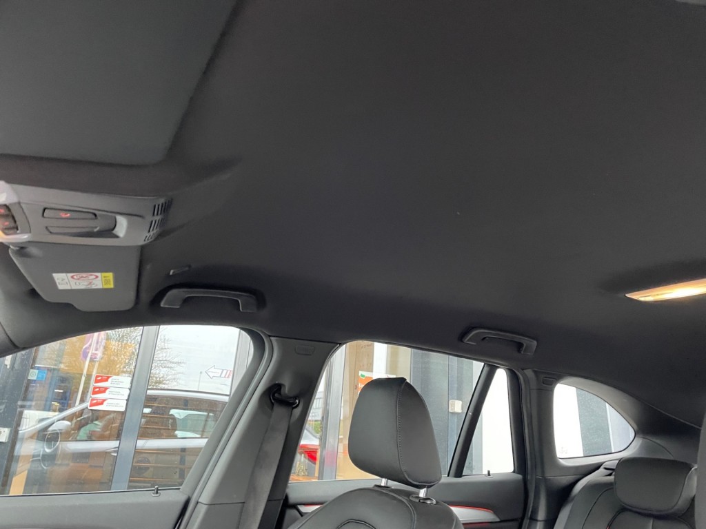 BMW-X1-1.5 SDRIVE 140PK Leder, Navi, Camera, PDC, Cruisecntrl, NIEUWSTA