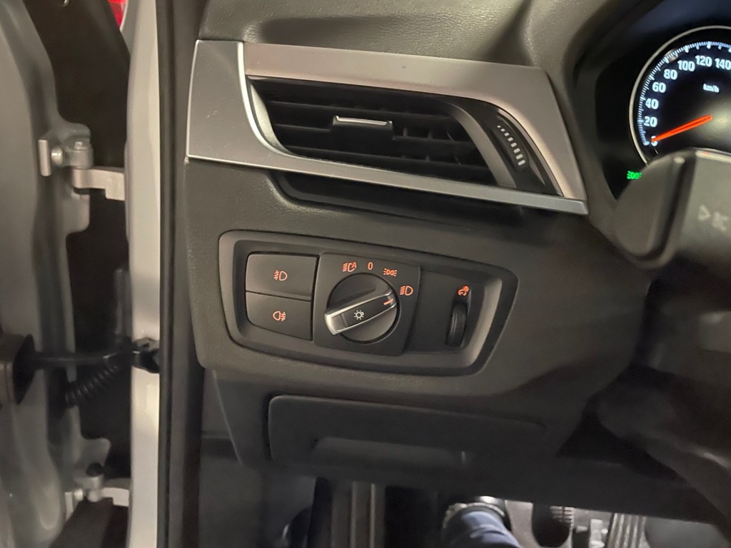 BMW-X1-1.5 SDRIVE 140PK Leder, Navi, Camera, PDC, Cruisecntrl, NIEUWSTA