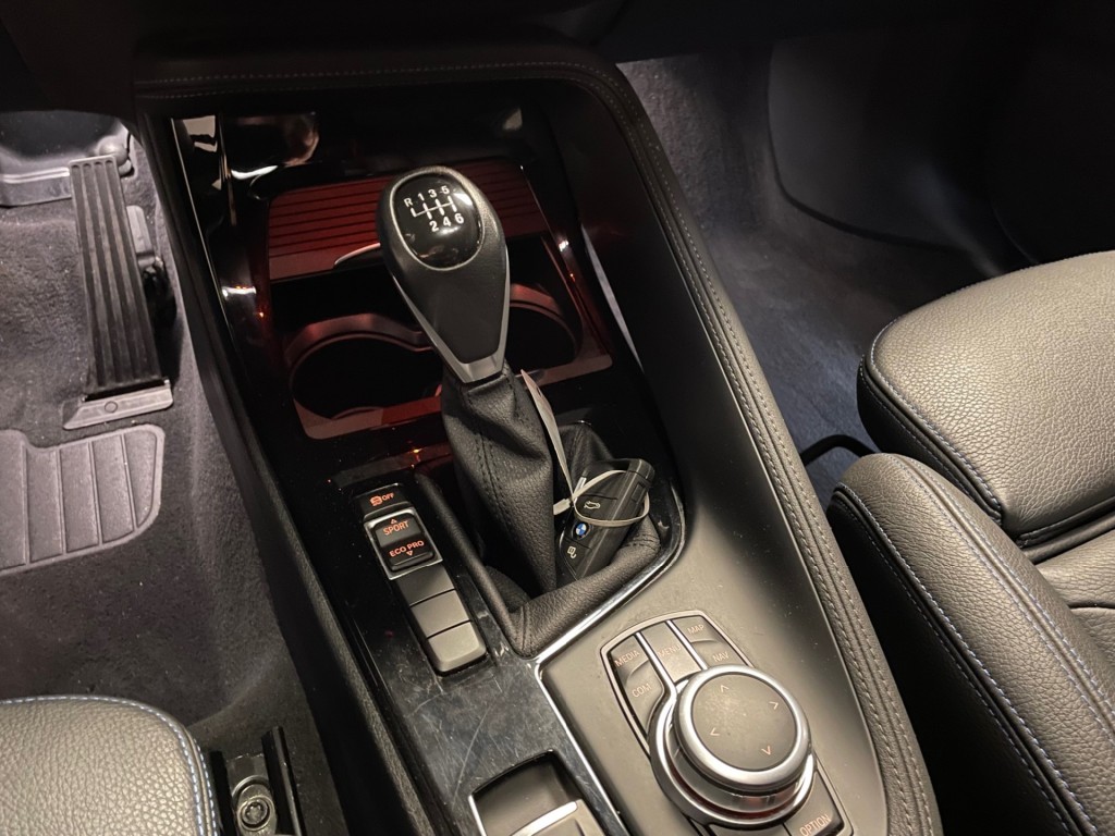BMW-X1-1.5 SDRIVE 140PK Leder, Navi, Camera, PDC, Cruisecntrl, NIEUWSTA