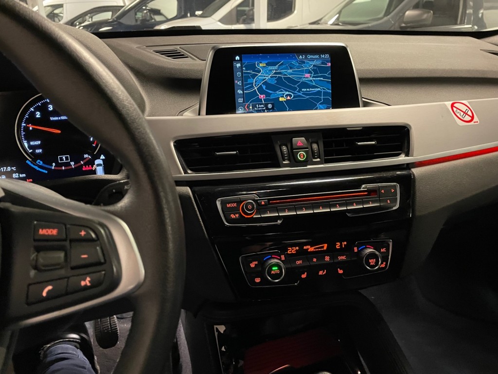 BMW-X1-1.5 SDRIVE 140PK Leder, Navi, Camera, PDC, Cruisecntrl, NIEUWSTA