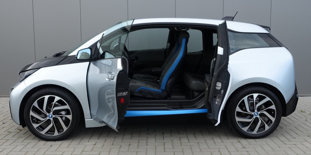 BMW-I3-Comfort Advance 22kWh I NL-Auto I 1e Eig. I SOH 80% I Snellaad I