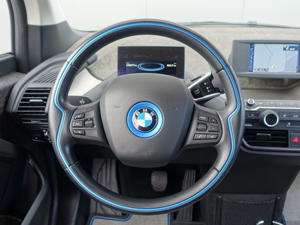 BMW-I3-Comfort Advance 22kWh I NL-Auto I 1e Eig. I SOH 80% I Snellaad I