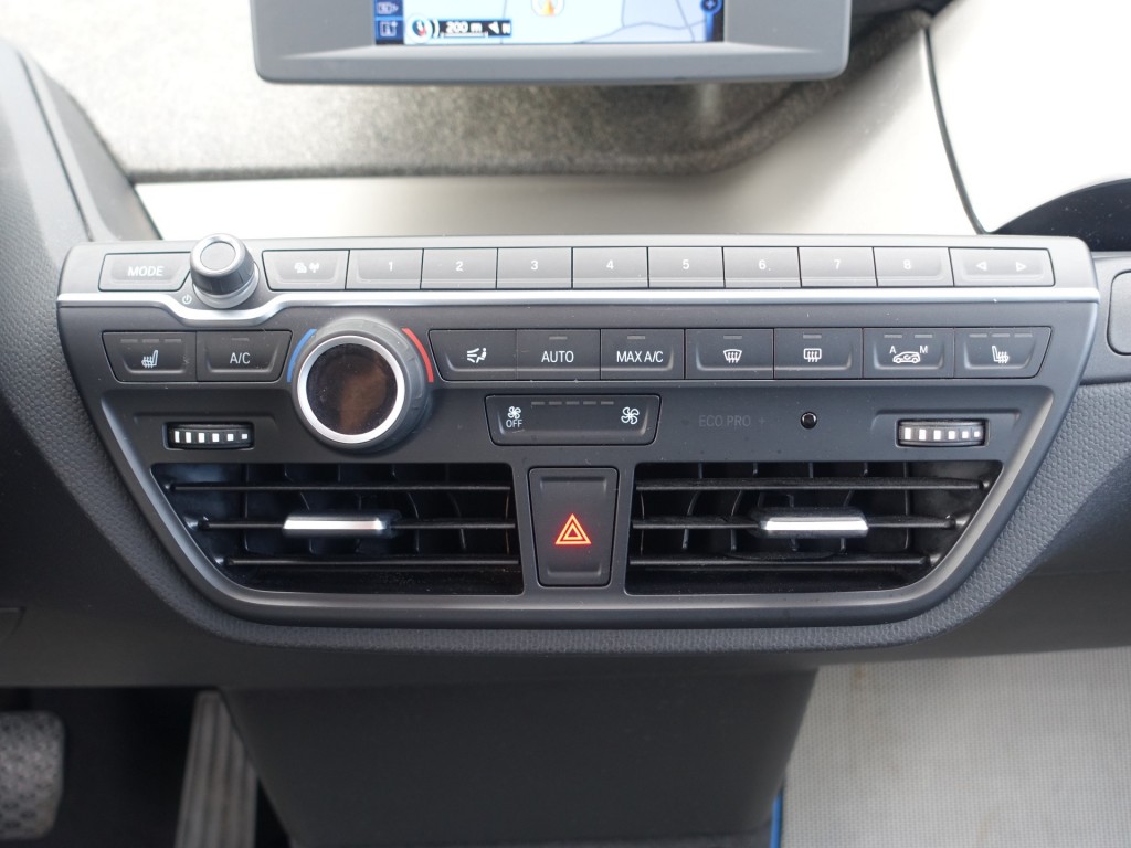 BMW-I3-Comfort Advance 22kWh I NL-Auto I 1e Eig. I SOH 80% I Snellaad I