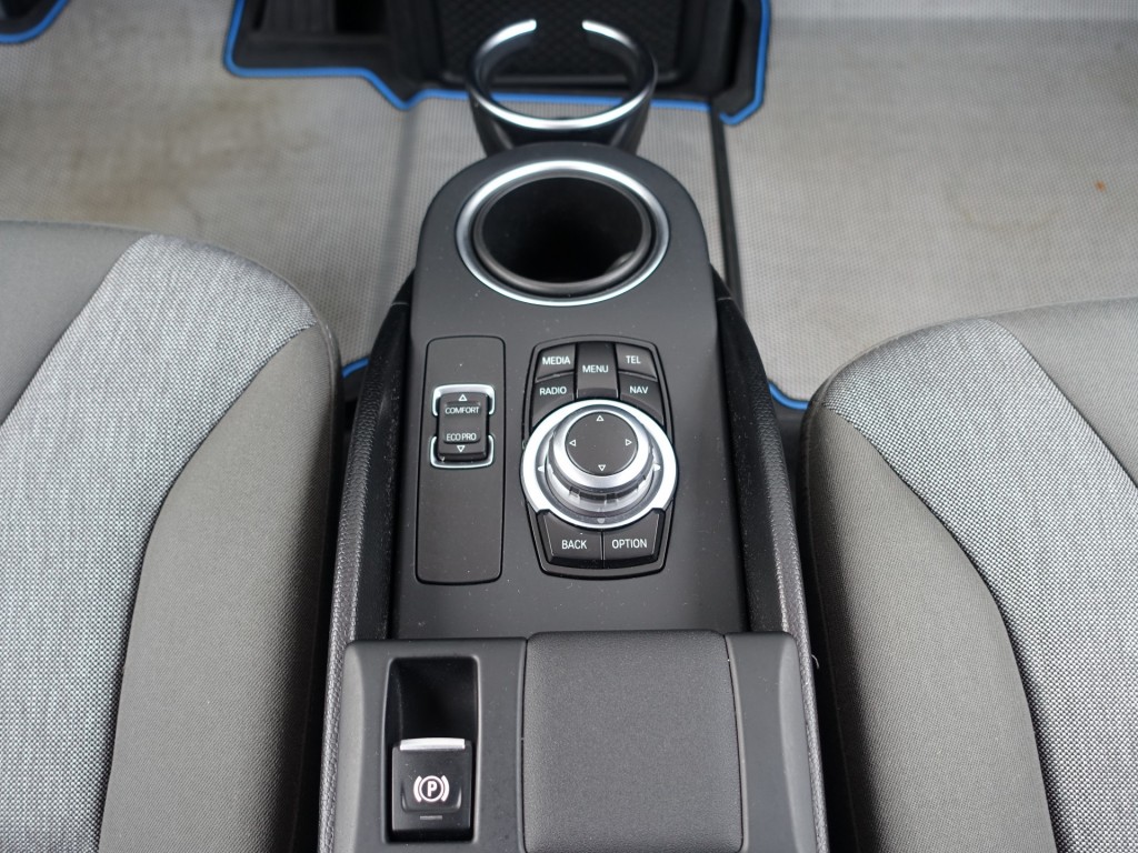 BMW-I3-Comfort Advance 22kWh I NL-Auto I 1e Eig. I SOH 80% I Snellaad I