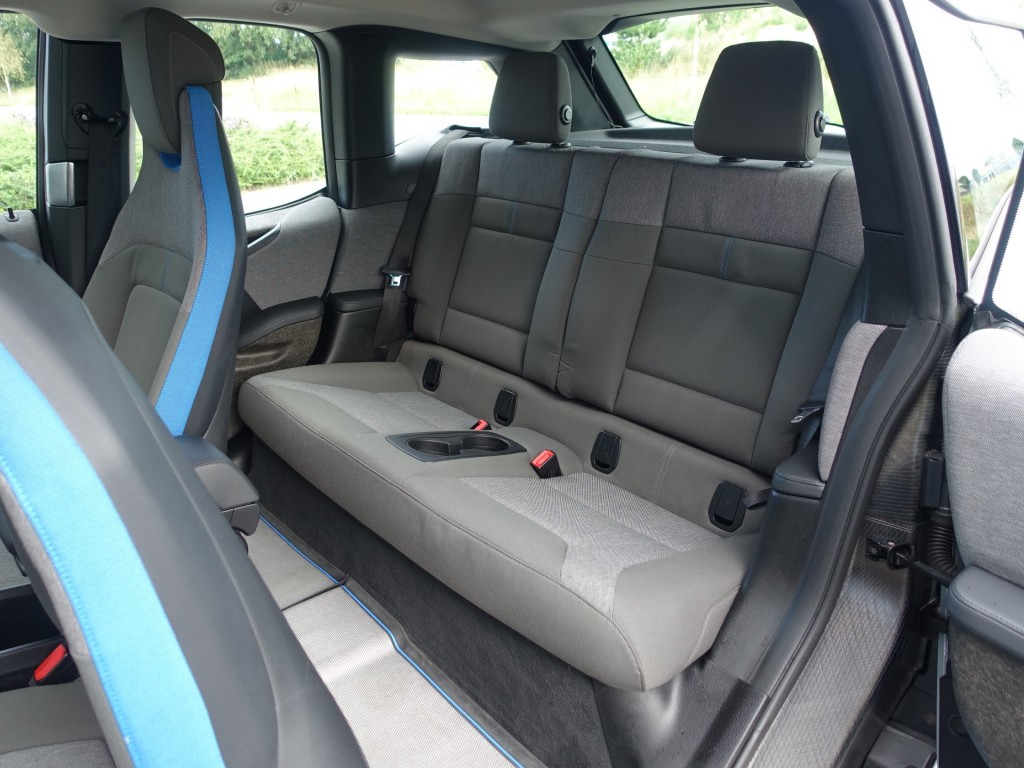 BMW-I3-Comfort Advance 22kWh I NL-Auto I 1e Eig. I SOH 80% I Snellaad I