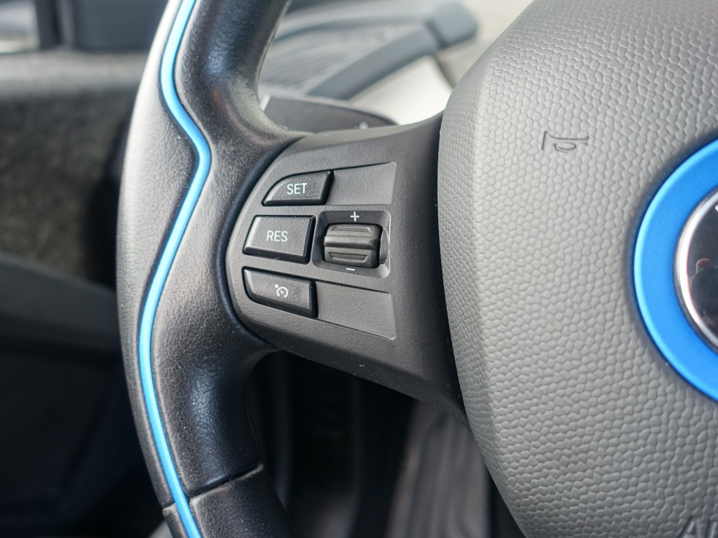 BMW-I3-Comfort Advance 22kWh I NL-Auto I 1e Eig. I SOH 80% I Snellaad I