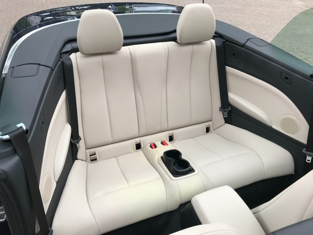 BMW-2-SERIE-228I M SPORT **automaat/leer**