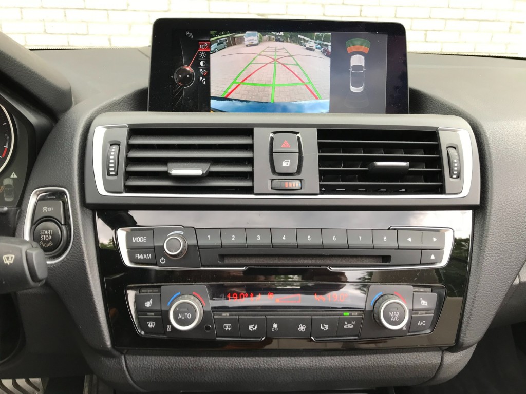 BMW-2-SERIE-228I M SPORT **automaat/leer**