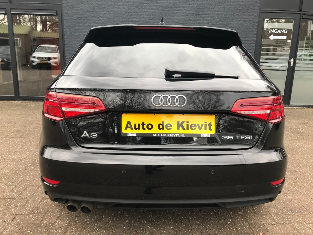 AUDI-A3-35 1.5 TFSI **150pk/automaat/xenon**