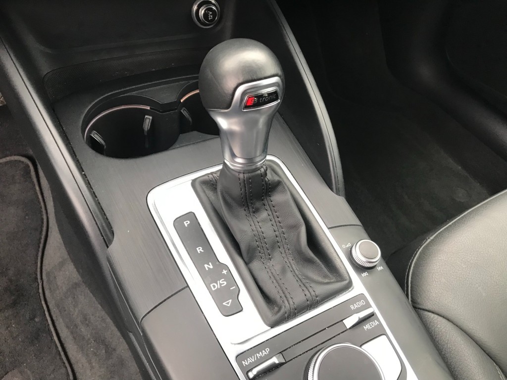 AUDI-A3-35 1.5 TFSI **150pk/automaat/xenon**