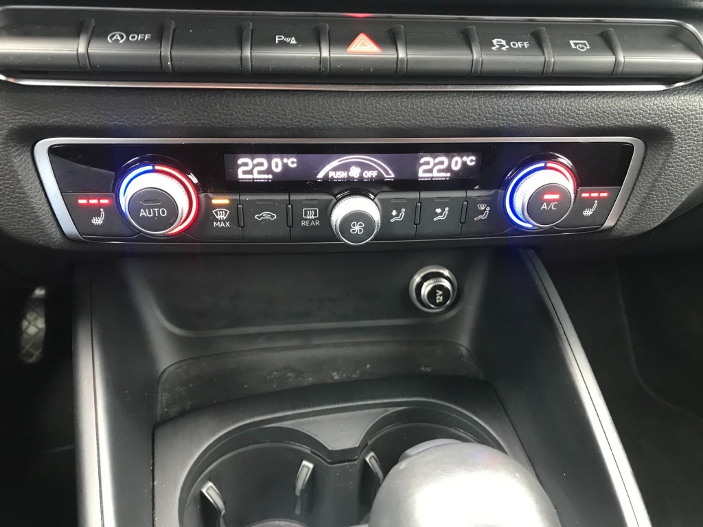 AUDI-A3-35 1.5 TFSI **150pk/automaat/xenon**