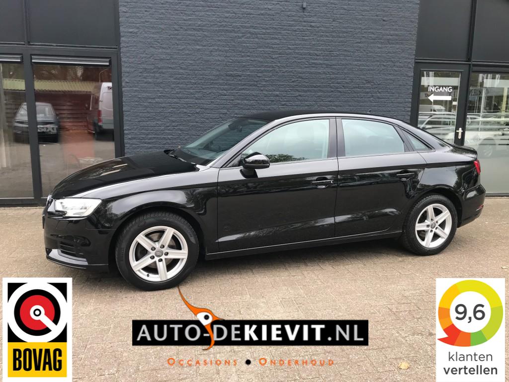 AUDI-A3-30 TFSi pro line **Navigatie/parkeersensoren**