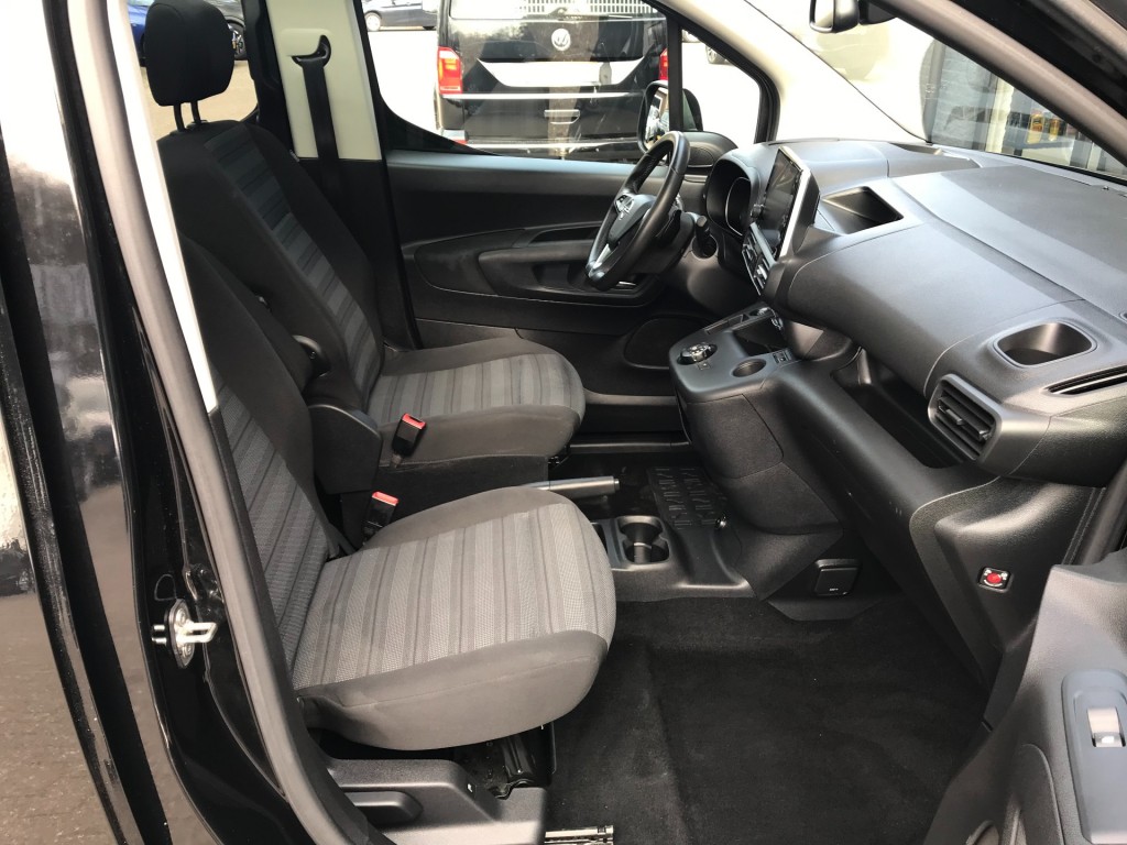 OPEL-COMBO LIFE-1.2 Turbo LIFE **nieuwe db riem/automaat**