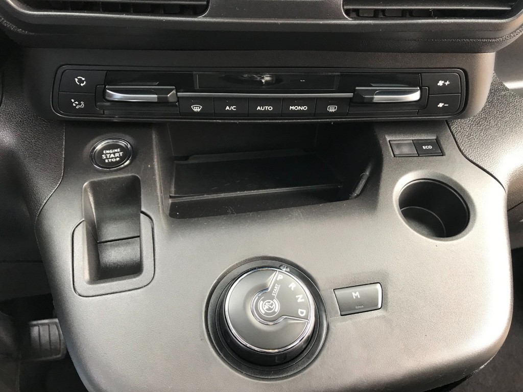 OPEL-COMBO LIFE-1.2 Turbo LIFE **nieuwe db riem/automaat**