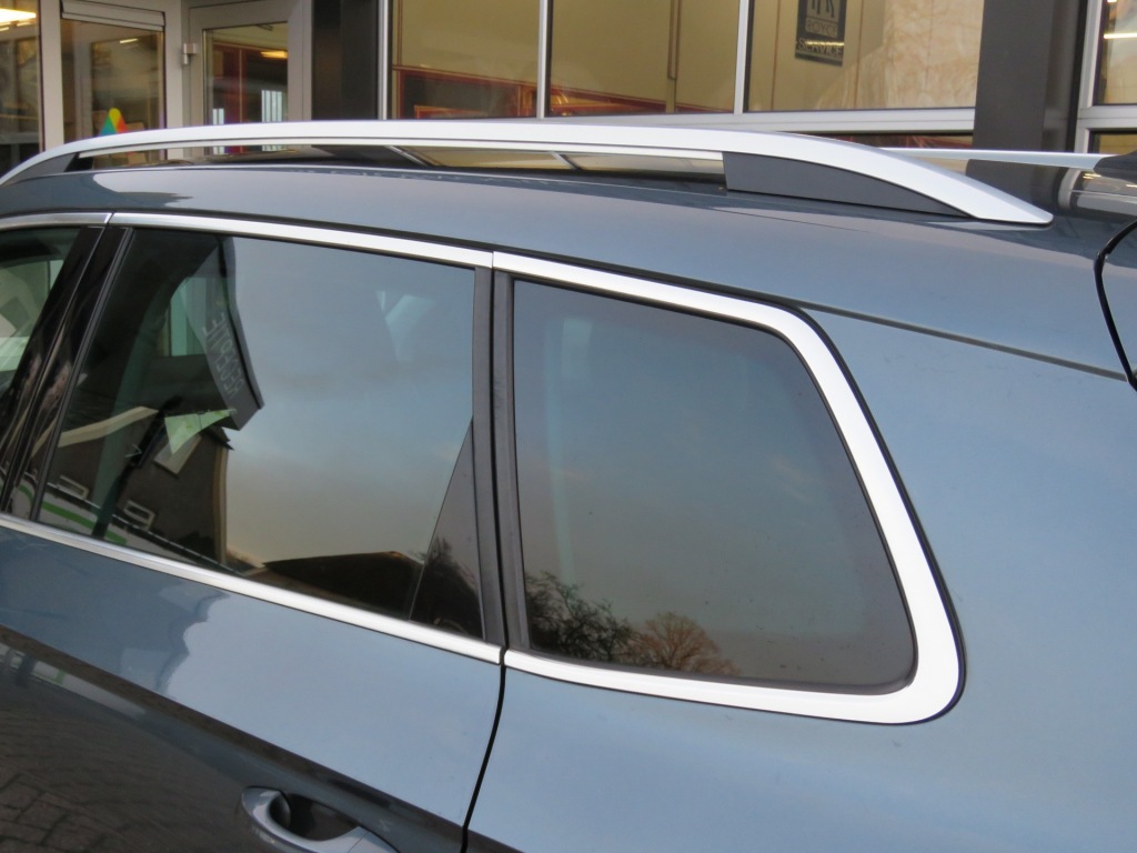 SKODA-KAROQ-1.0 TSI 115pk DSG-aut. Clever Edition / Virtual / Navi / BOVAG g