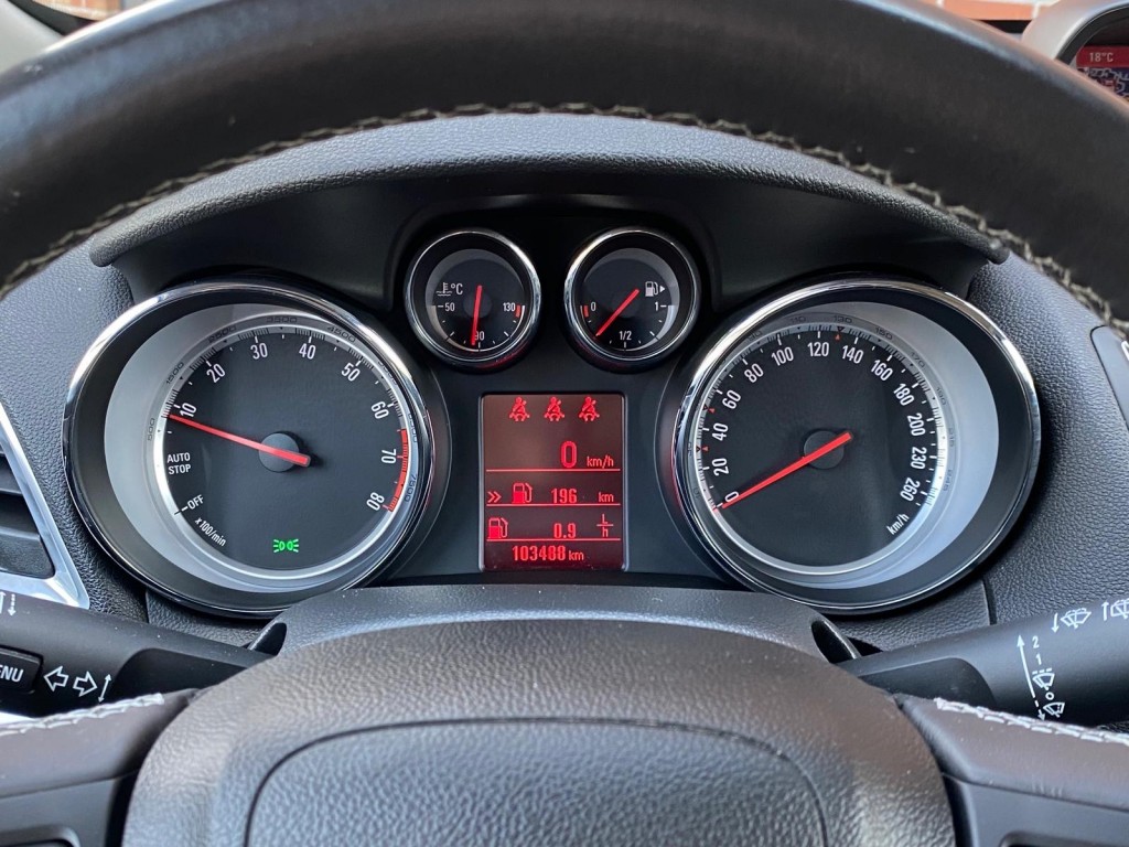 OPEL-MOKKA-1.4 T COSMO NAVI CRUISE CLIMA PDC VOOR EN ACHTER TREKHAAK