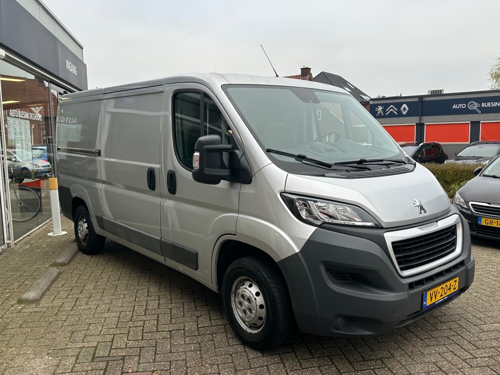 PEUGEOT-BOXER-2.2 HDI 120 L2H1    € 13.128,50 incl. BTW