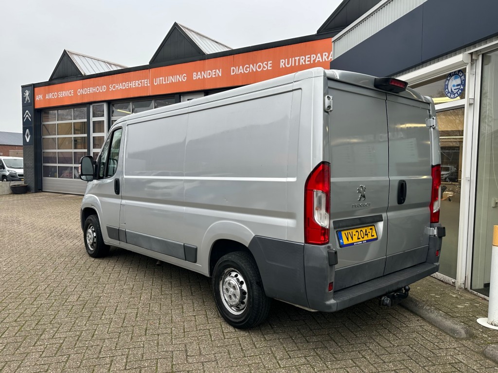 PEUGEOT-BOXER-2.2 HDI 120 L2H1    € 13.128,50 incl. BTW