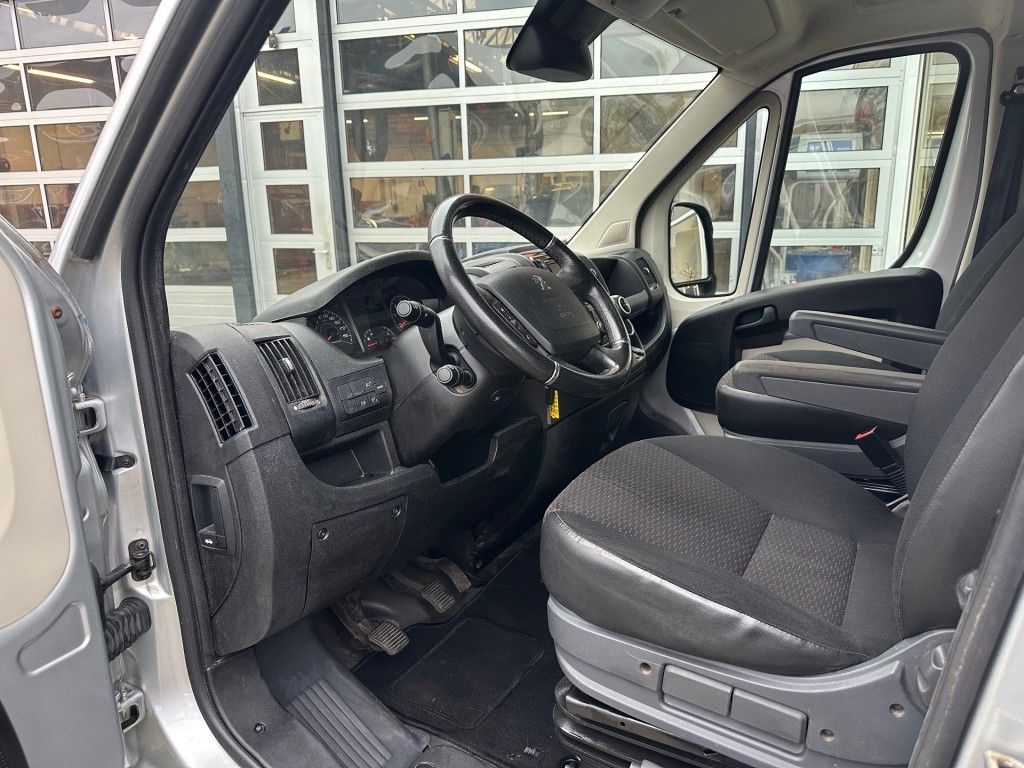 PEUGEOT-BOXER-2.2 HDI 120 L2H1    € 13.128,50 incl. BTW