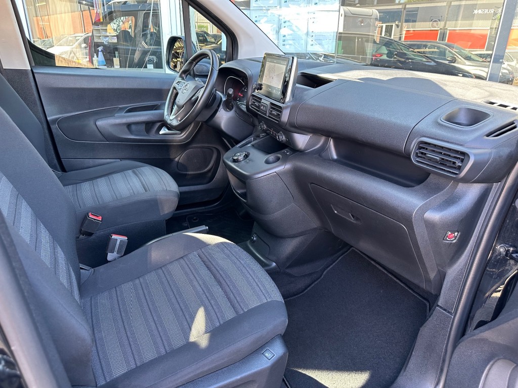 OPEL-COMBO-1.5 LIFE AUT 7 PERSOONS