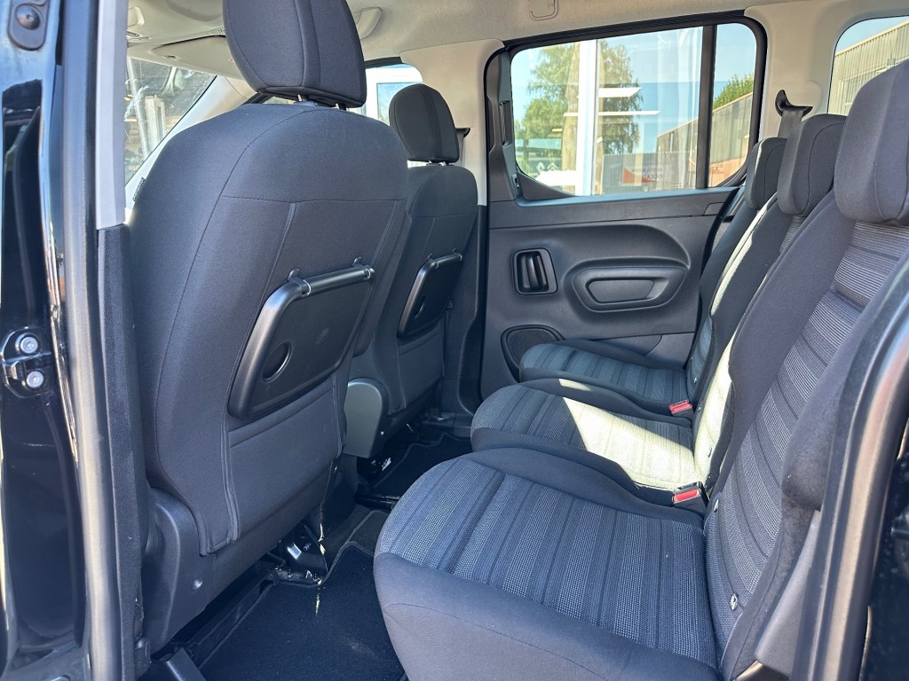 OPEL-COMBO-1.5 LIFE AUT 7 PERSOONS