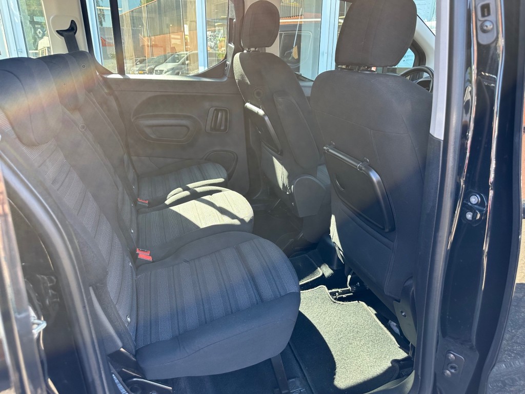 OPEL-COMBO-1.5 LIFE AUT 7 PERSOONS