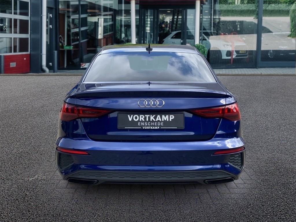 AUDI-A3-30 TFSI S-LINE MATRIX-LED/PDC/STOELVERW/PDC/NAVI