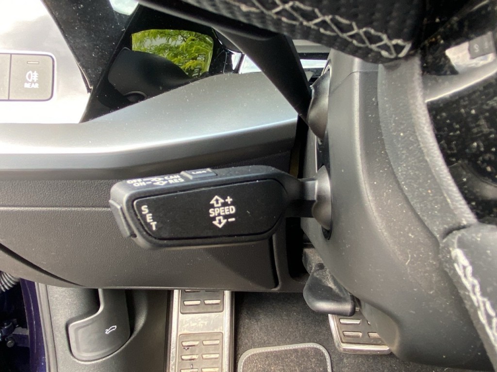 AUDI-A3-30 TFSI S-LINE MATRIX-LED/PDC/STOELVERW/PDC/NAVI