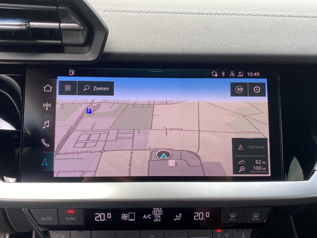 AUDI-A3-30 TFSI S-LINE MATRIX-LED/PDC/STOELVERW/PDC/NAVI