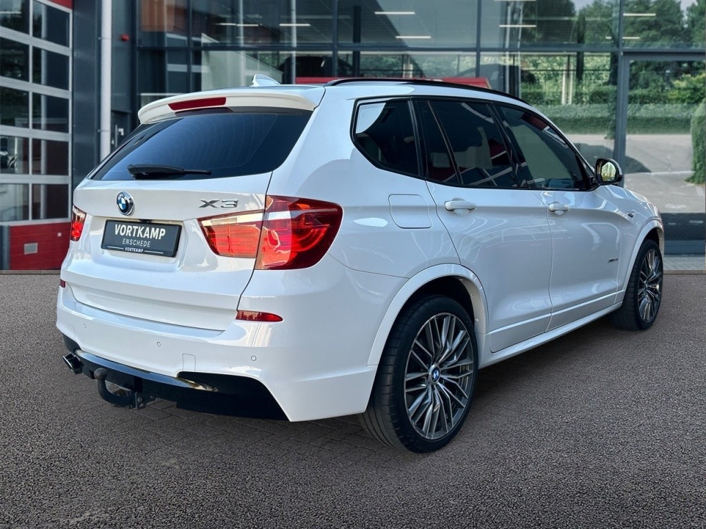BMW-X3-XDRIVE 28i M SPORT PANO-DAK/CAMERA/TREKHAAK/NAVI/CRUISE/STOELVE