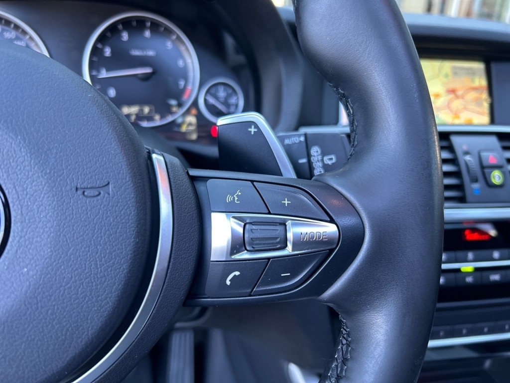 BMW-X3-XDRIVE 28i M SPORT PANO-DAK/CAMERA/TREKHAAK/NAVI/CRUISE/STOELVE