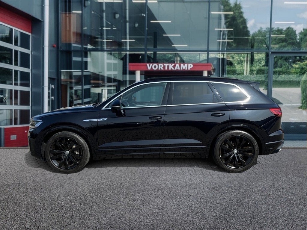 VOLKSWAGEN-TOUAREG-3.0 TDI R-LINE 4MOTION PANO-DAK/TREKHAAK/DYNAUDIO/LEDER/NAVI/ACC