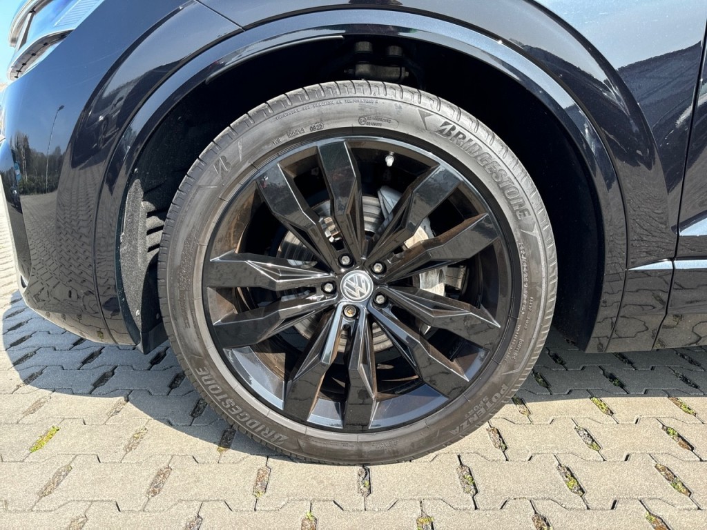 VOLKSWAGEN-TOUAREG-3.0 TDI R-LINE 4MOTION PANO-DAK/TREKHAAK/DYNAUDIO/LEDER/NAVI/ACC
