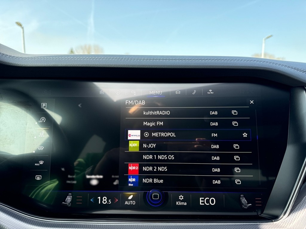 VOLKSWAGEN-TOUAREG-3.0 TDI R-LINE 4MOTION PANO-DAK/TREKHAAK/DYNAUDIO/LEDER/NAVI/ACC