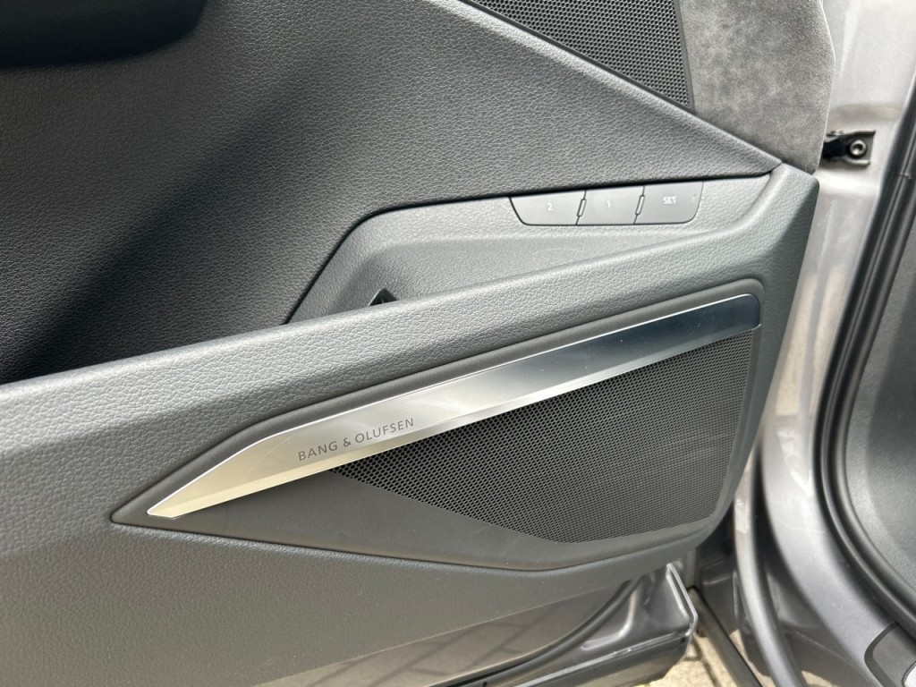 AUDI-E-TRON-50 QUATTRO S-LINE PANO-DAK/CAMERA/B&O/MEMORY/NAVI/ACC/STOELVERW