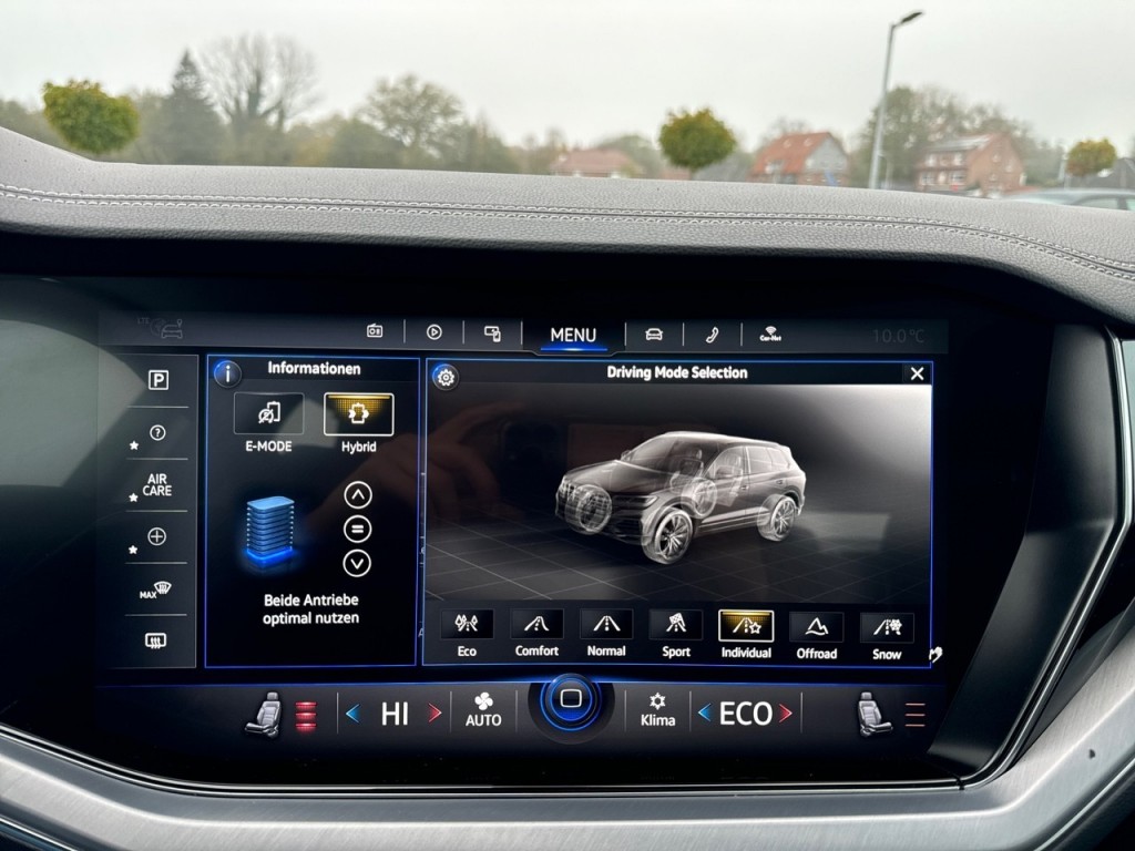 VOLKSWAGEN-TOUAREG-3.0 TSI ELEGANCE 4MOTION EHYBRID LUCHTVERING/PANO-DAK/CAMERA/LED