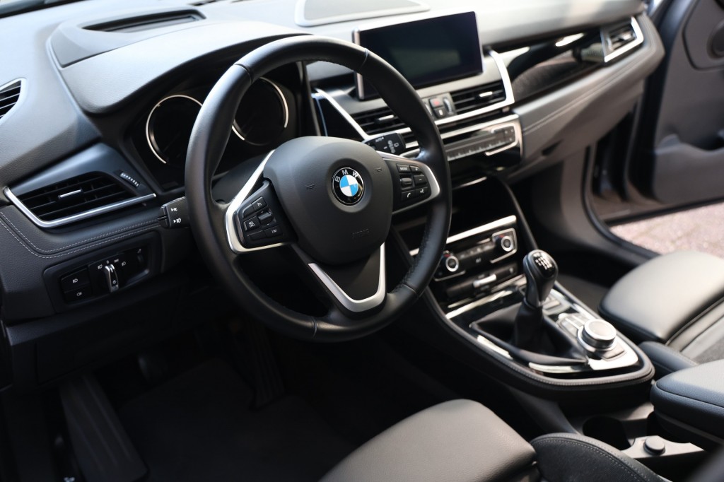 BMW-2-SERIE GRAN TOURER-216i EXECUTIVE SPORT LINE 7P HUD/Trekh/Dealerondh/Led