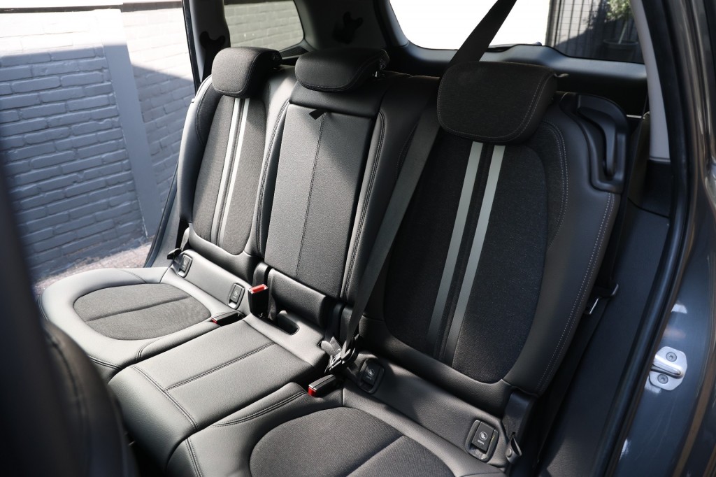 BMW-2-SERIE GRAN TOURER-216i EXECUTIVE SPORT LINE 7P HUD/Trekh/Dealerondh/Led