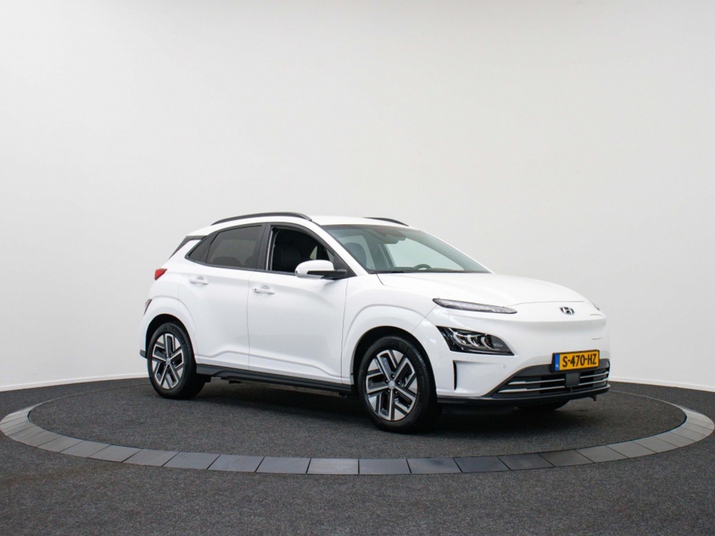HYUNDAI-KONA-EV Premium 64 kWh   Private lease ?449 pm